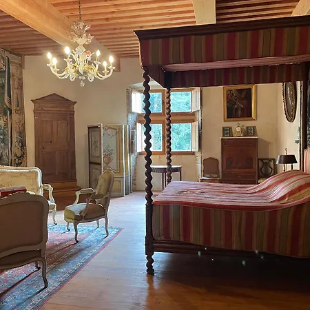 Nocleg ze śniadaniem Château du Bouy