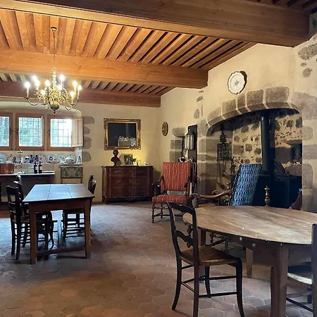 Chateau Du Bouy 4* Champetieres