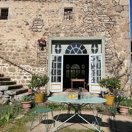 Nocleg ze śniadaniem Château du Bouy 4*