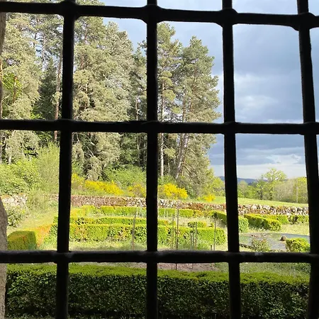 Nocleg ze śniadaniem Château du Bouy 4*